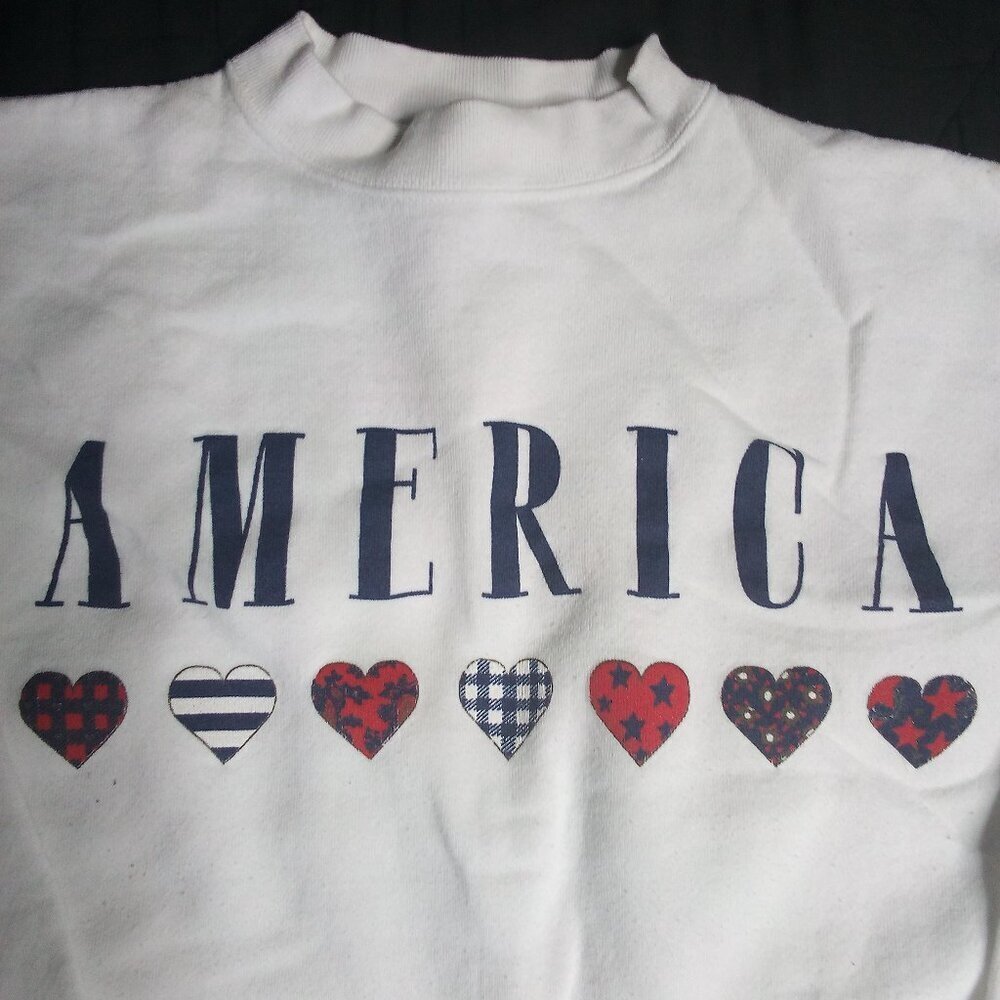 Vintage 90s America Hearts Logo Crewneck Sweatshirt